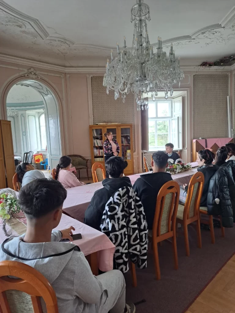 Návštěva dětského domova Návštěva dětského domova